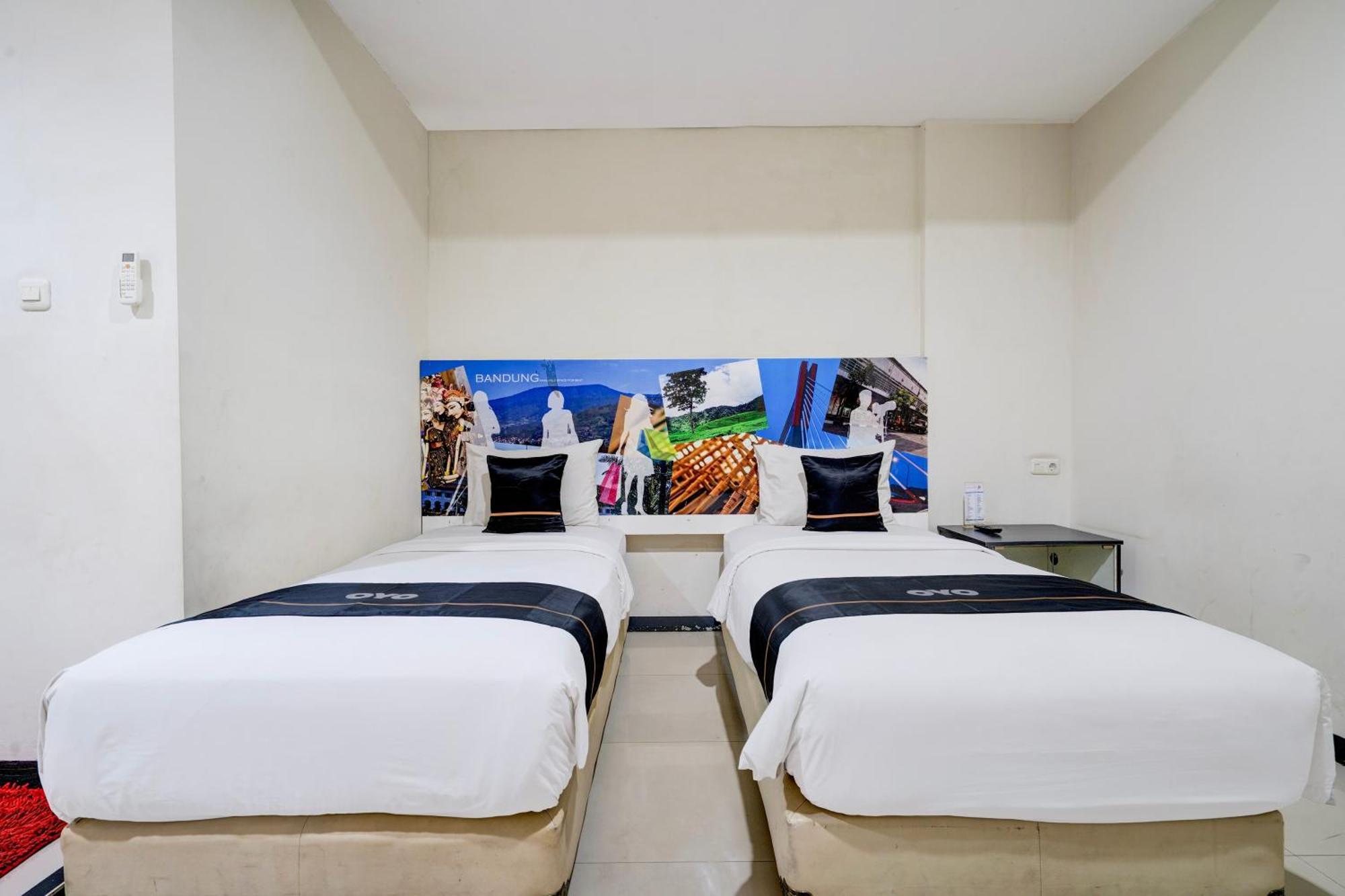Townhouse Oak Cihampelas Near Ciwalk Formerly Promenade Hotel Bandung Exterior photo